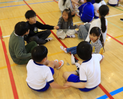 どんなはなしをしてるのかな？